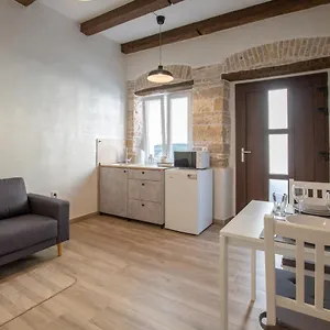 Apartment Nesatcium 